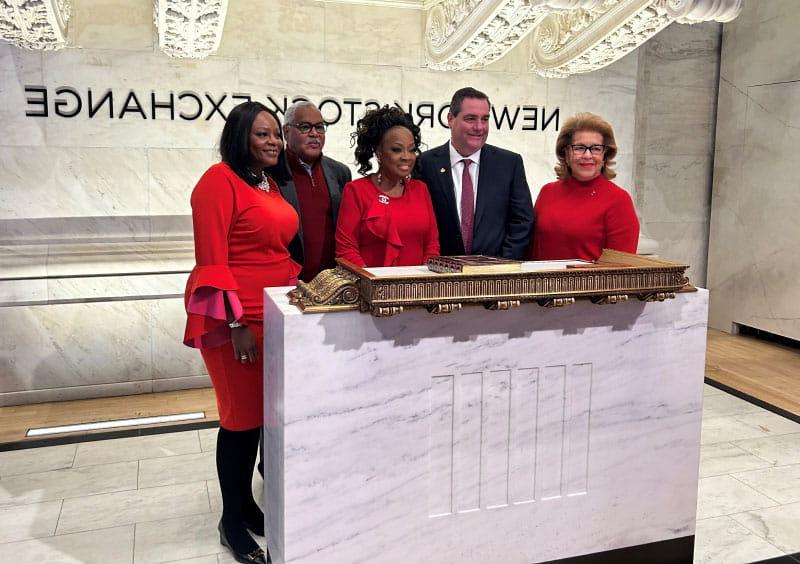 American Heart Association representatives ring the New York Stock Exchange opening bell for National Wear Red Day on Feb. 3, 2023. From left, as chairperson-elect of the AHA board of directors, Marsha Jones is joined by Chairperson Raymond P. Vara; lawyer, TV personality and AHA national volunteer Star Jones; Immediate Past Chairperson Bertram Scott; and AHA President Dr. Michelle A. Albert. (American Heart Association)
